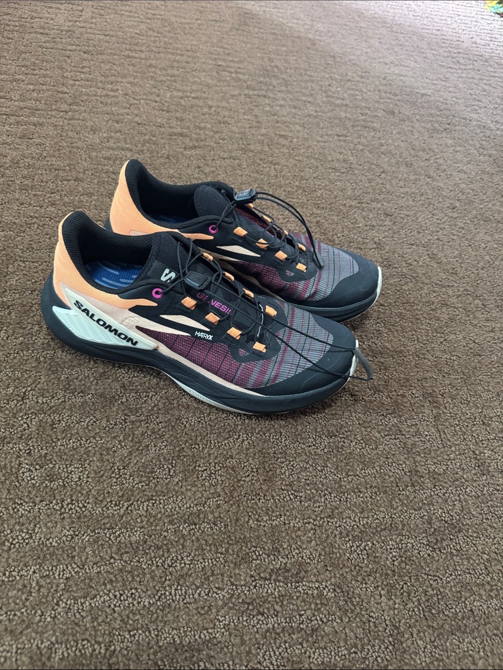 Salomon genesis trail running shoe women’s size 8.5
